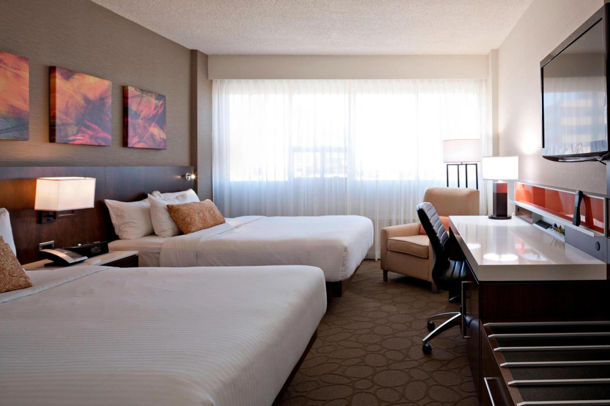 Delta Hotels By Marriott Edmonton South Conference Centre Exterior foto